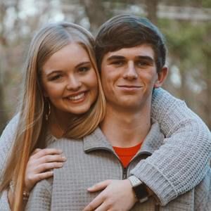 Meet your Posher, Sarah kate